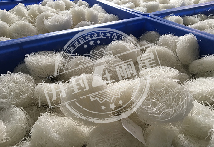 丽星方便粉丝机:薯类种植区的加工好帮手 丽星方便粉丝机:薯类种植区的加工好帮手