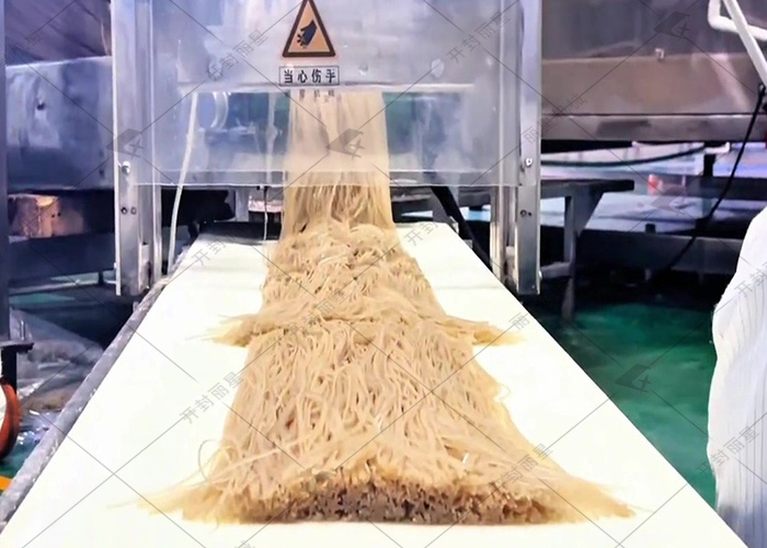传统淀粉加工厂升级利器,丽星粉条生产线实现标准化生产 传统淀粉加工厂升级利器,丽星粉条生产线实现标准化生产